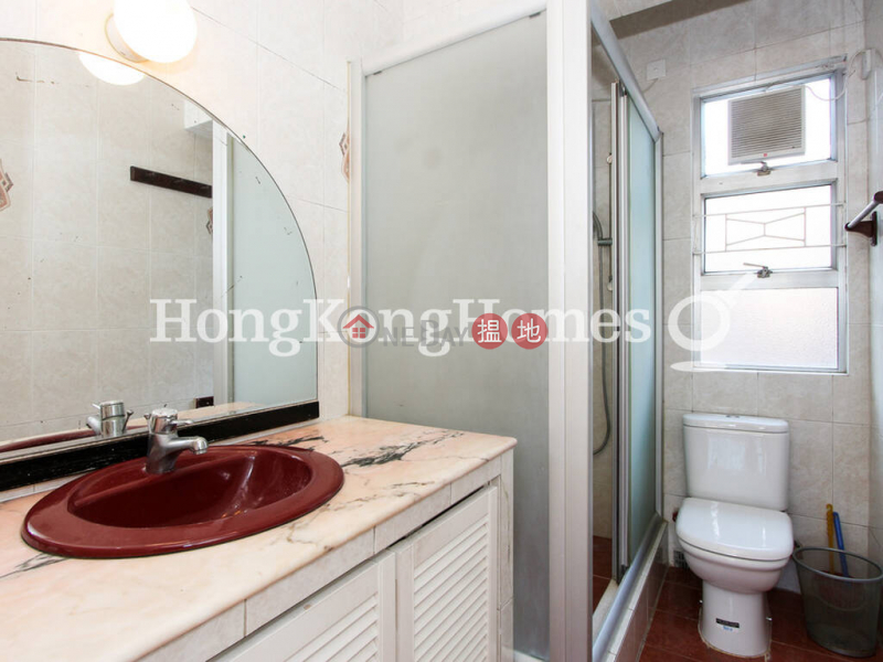 3 Bedroom Family Unit at Honiton Building | For Sale | 8-8A Honiton Road | Western District | Hong Kong Sales | HK$ 30M