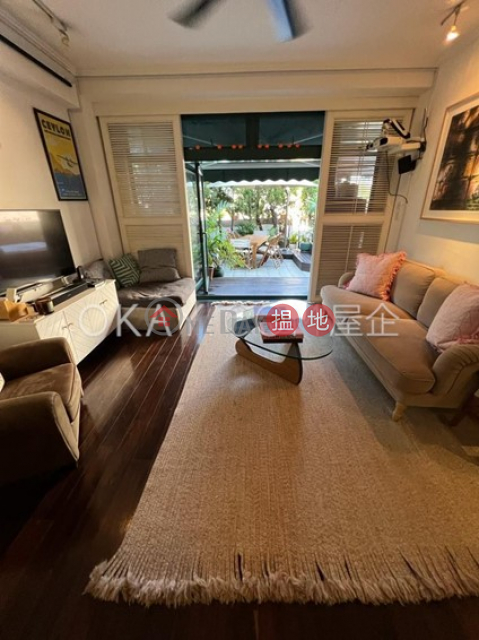 Nicely kept 1 bedroom with terrace & parking | Rental | Stanford Villa Block 3 旭逸居3座 _0