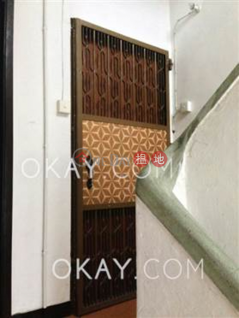 Intimate 2 bedroom on high floor with rooftop | Rental | 46-50 Elgin Street 伊利近街46-50號 _0