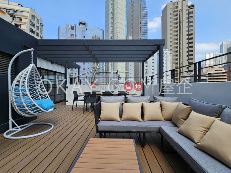 Rare 2 bedroom on high floor with rooftop | Rental | Wah Shin House 華善樓 Rental Listings