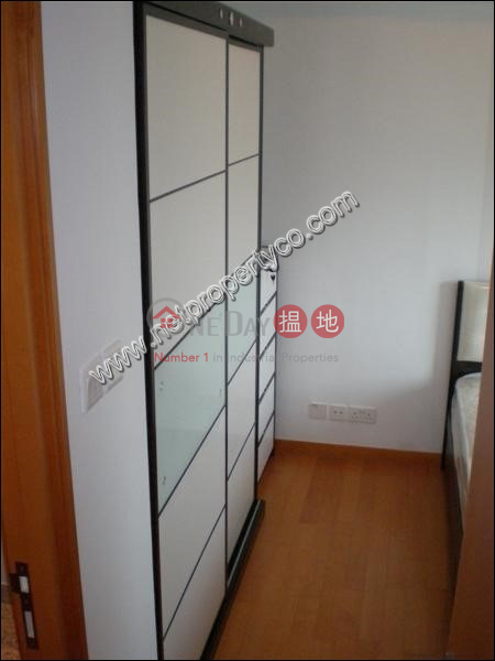 Spacious Apartment for Sale, The Zenith 尚翹峰 Sales Listings | Wan Chai District (A033182)