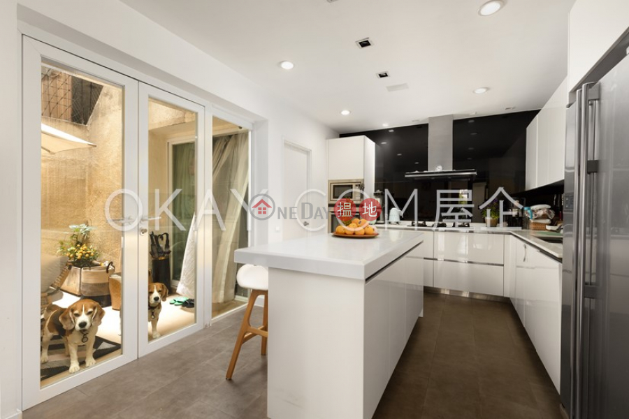 Nicely kept 2 bedroom with terrace, balcony | For Sale | Best View Court 好景大廈 Sales Listings