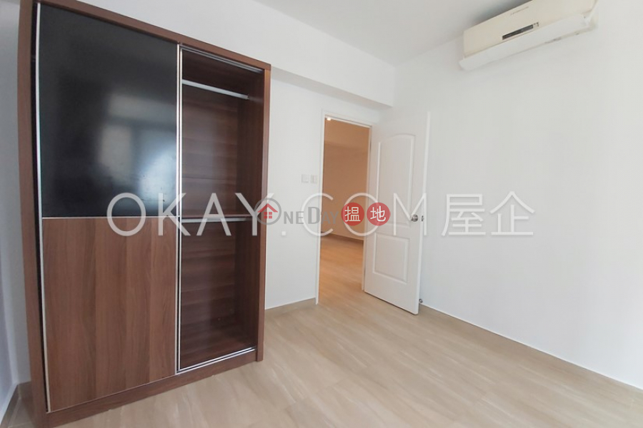 Tasteful 2 bedroom on high floor | Rental 18-20 Hennessy Road | Wan Chai District | Hong Kong | Rental | HK$ 25,000/ month