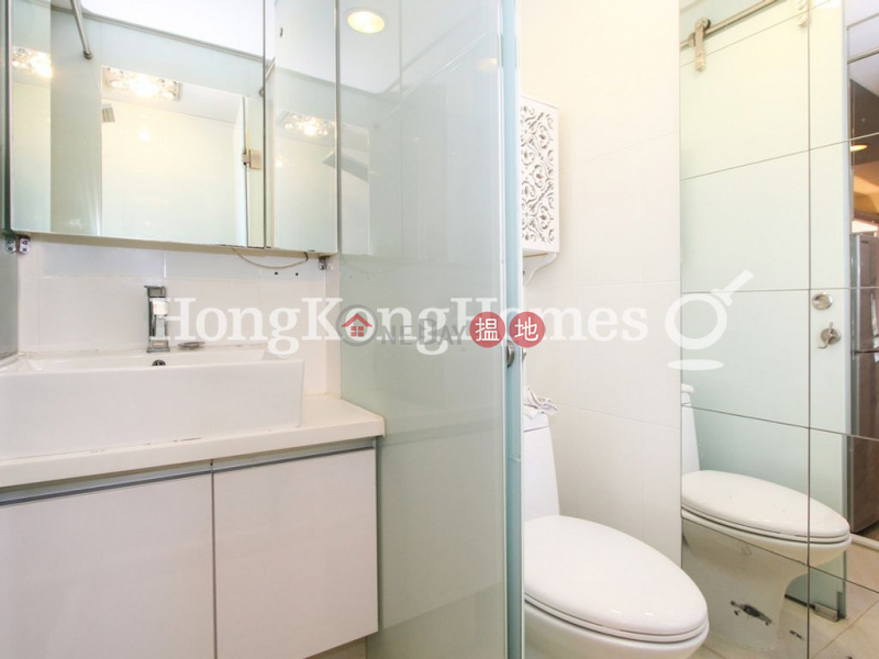 HK$ 20,500/ month Good View Court, Western District 2 Bedroom Unit for Rent at Good View Court