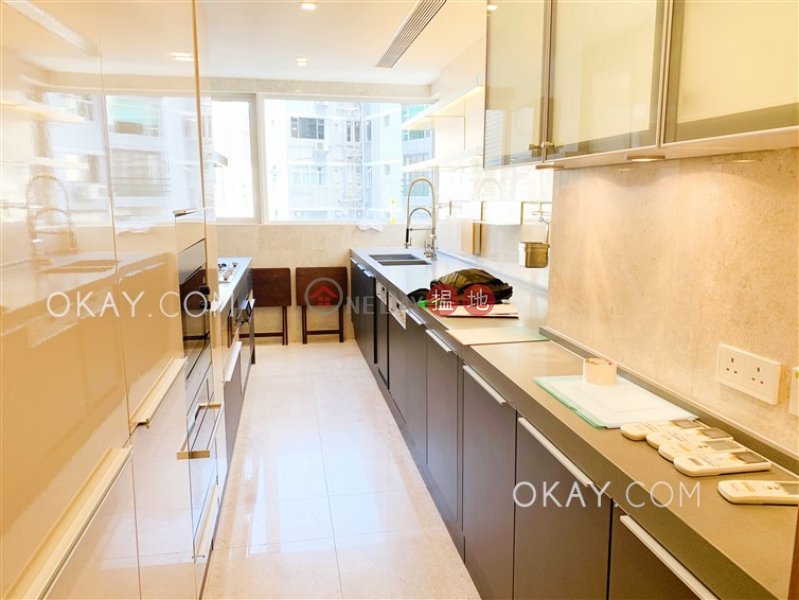 HK$ 76,000/ month, The Altitude Wan Chai District | Luxurious 3 bedroom with balcony | Rental