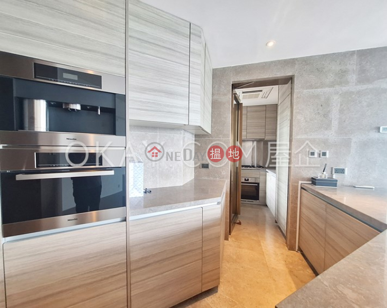 Rare 3 bedroom on high floor with balcony & parking | Rental | Azura 蔚然 Rental Listings