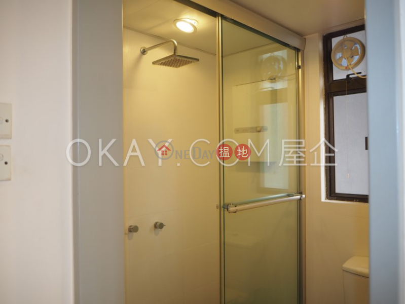 Nicely kept 3 bedroom in Mid-levels West | For Sale | Corona Tower 嘉景臺 Sales Listings