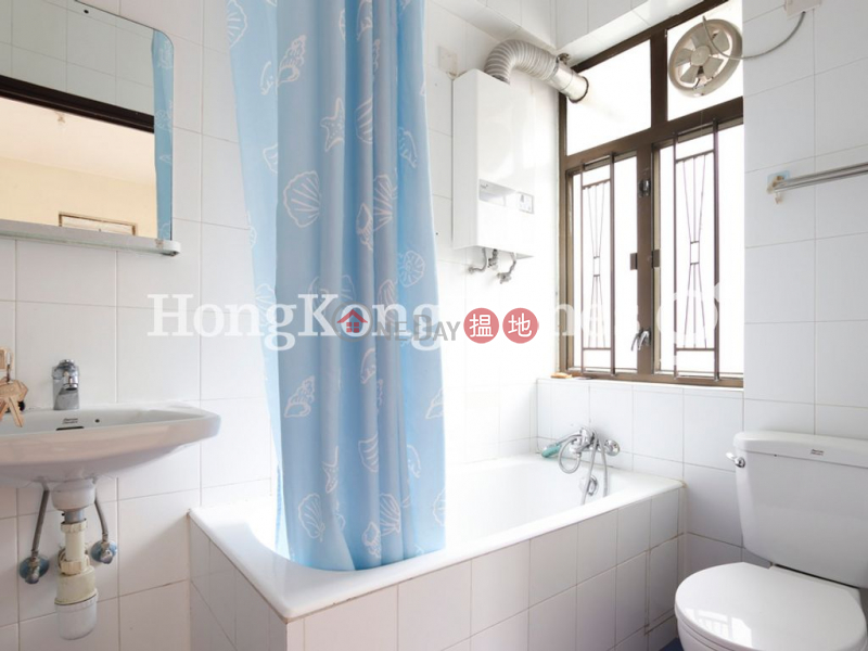 HK$ 23,000/ month, King\'s Court | Eastern District 3 Bedroom Family Unit for Rent at King\'s Court