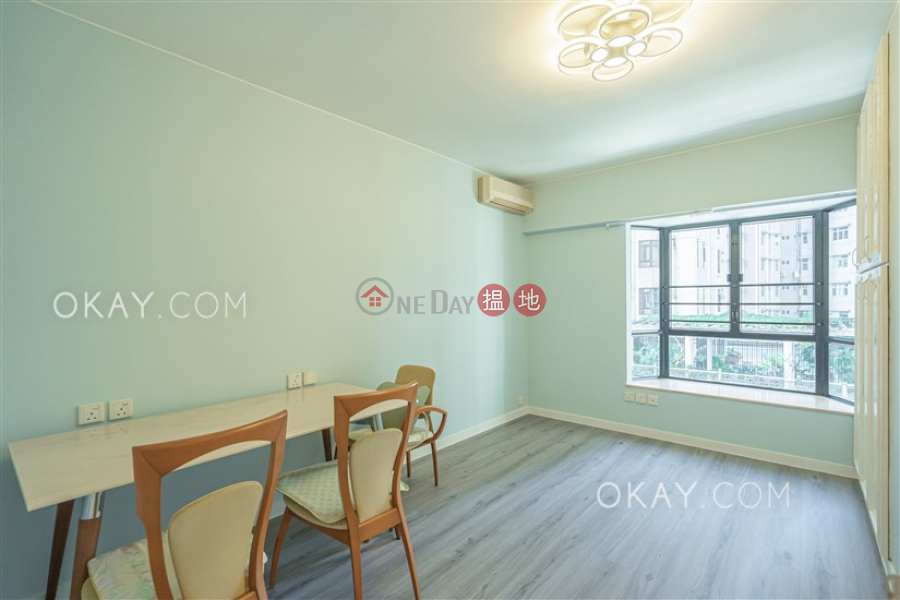 HK$ 59,000/ month, Yukon Court Western District | Gorgeous 3 bedroom with balcony & parking | Rental
