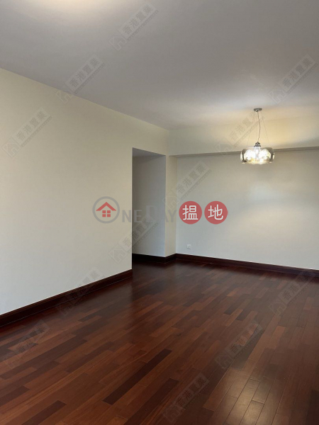 Three bedrooms, one suite, and one study in The Harbourside 1 Austin Road West | Yau Tsim Mong | Hong Kong | Sales HK$ 31M