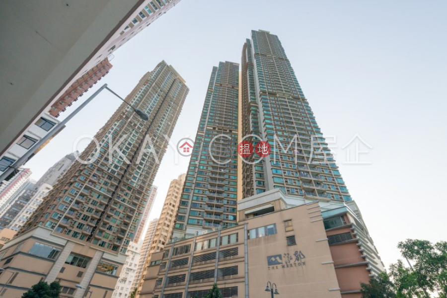 HK$ 36,000/ month | The Merton, Western District | Nicely kept 3 bedroom with sea views & balcony | Rental