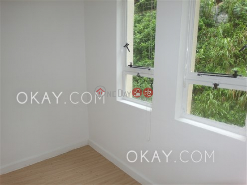 Efficient 2 bedroom with balcony & parking | Rental | Panorama 全景大廈 Rental Listings