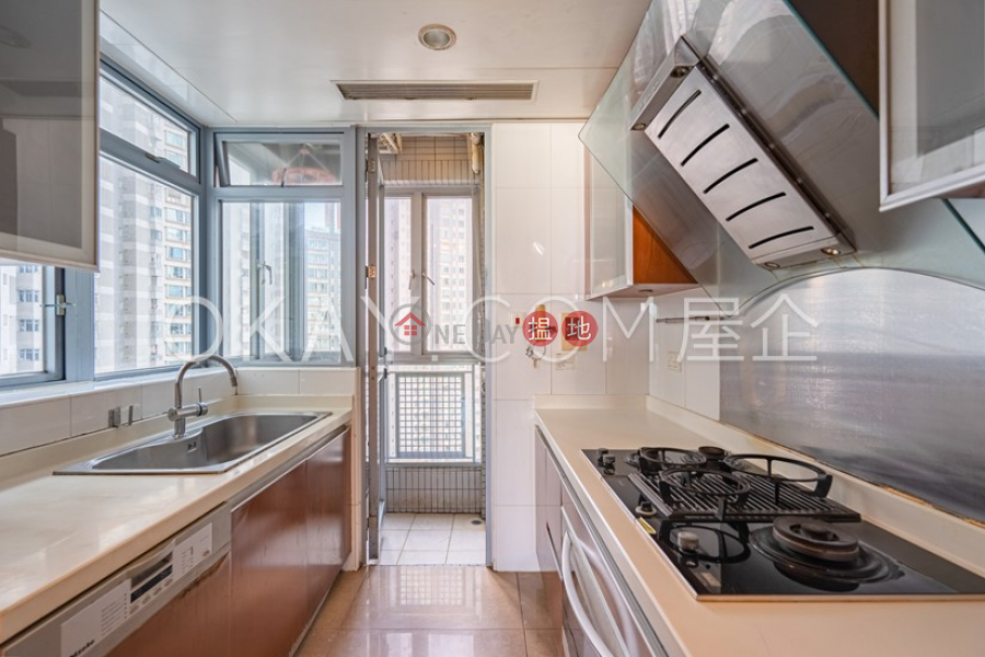 Stylish 3 bedroom with balcony & parking | For Sale | Phase 4 Bel-Air On The Peak Residence Bel-Air 貝沙灣4期 Sales Listings
