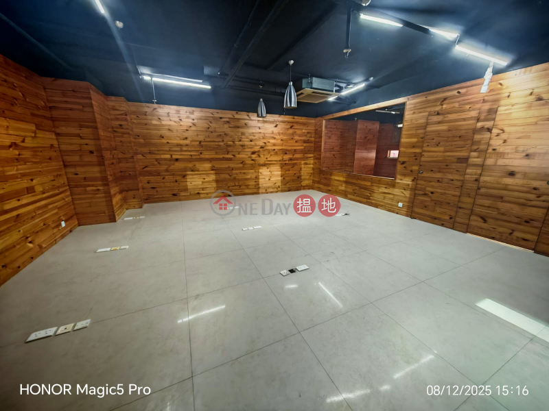 work shop office 62 Hoi Yuen Road | Kwun Tong District, Hong Kong, Rental HK$ 25,000/ month