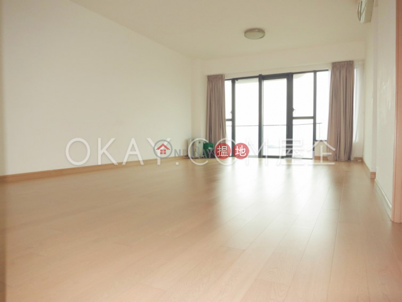 Lovely 3 bedroom with sea views & balcony | Rental | Upton 維港峰 Rental Listings