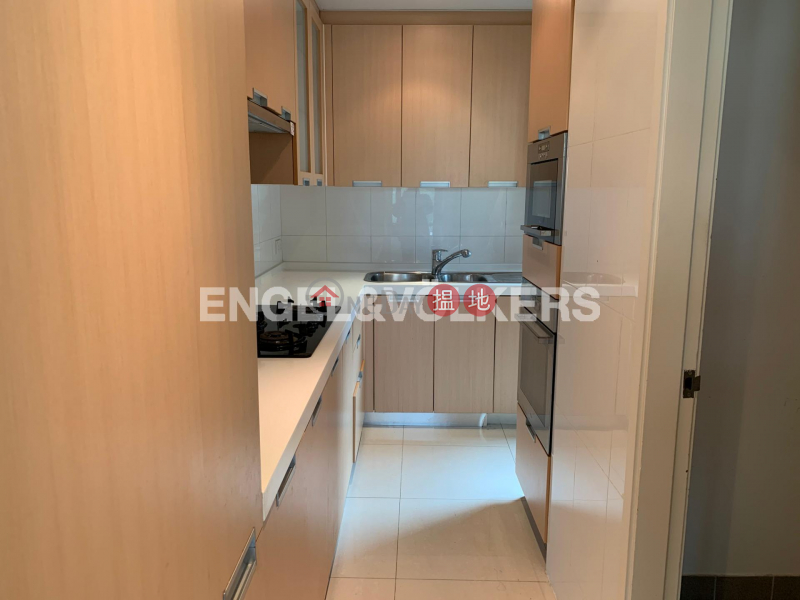 3 Bedroom Family Flat for Rent in Central Mid Levels | Hillsborough Court 曉峰閣 Rental Listings