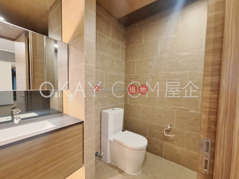 HK$ 94,000/ month | No.7 South Bay Close Block B, Southern District | Luxurious 3 bed on high floor with balcony & parking | Rental