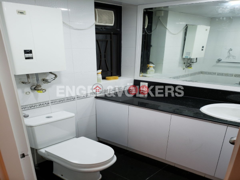 Property Search Hong Kong | OneDay | Residential, Rental Listings | 3 Bedroom Family Flat for Rent in Tin Hau
