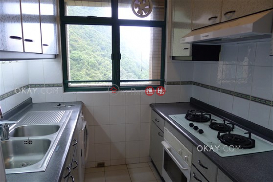Lovely 2 bedroom on high floor with parking | For Sale | Hillsborough Court 曉峰閣 Sales Listings