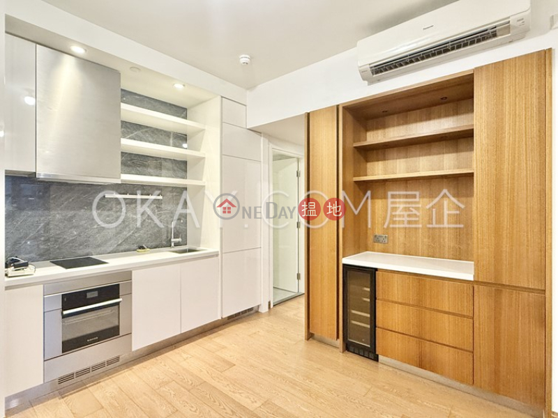 HK$ 45,000/ month, Resiglow | Wan Chai District | Lovely 2 bedroom on high floor with balcony | Rental