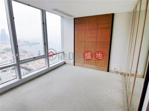Charming 1 bedroom on high floor with sea views | Rental | Convention Plaza Apartments 會展中心會景閣 _0