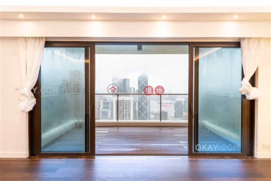 HK$ 128,000/ month Magazine Gap Towers | Central District, Stylish 3 bedroom with harbour views, balcony | Rental