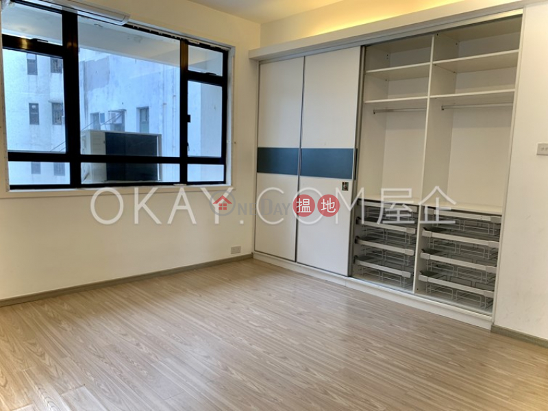 HK$ 73,000/ month, Palm Court Western District Efficient 3 bed on high floor with balcony & parking | Rental