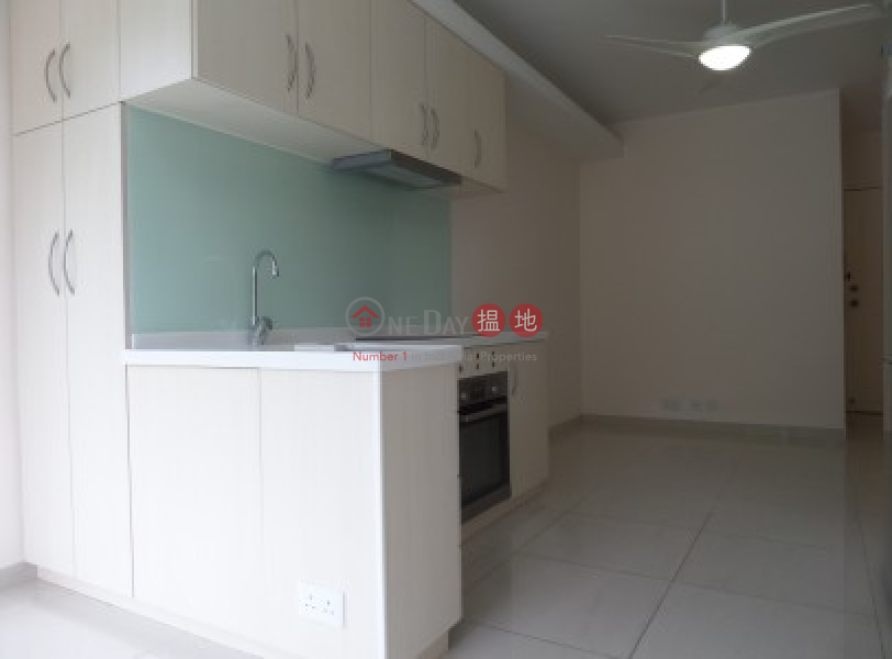 HK$ 13,000/ month | Sea Crest Terrace, Tower 1 | Lantau Island, Lovely Seaview Terrace area 350 sqfts