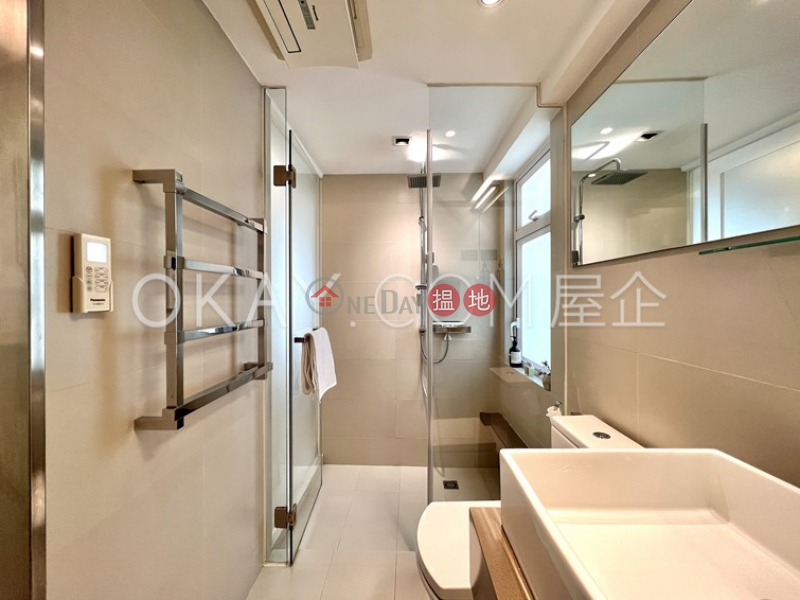 Property Search Hong Kong | OneDay | Residential, Rental Listings | Nicely kept 1 bedroom on high floor with rooftop | Rental