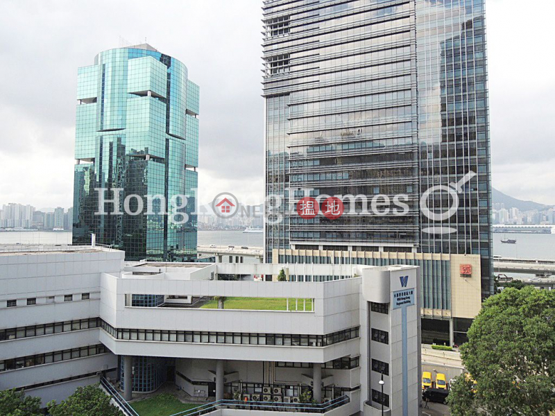 Property Search Hong Kong | OneDay | Residential Sales Listings | 3 Bedroom Family Unit at La Place De Victoria | For Sale