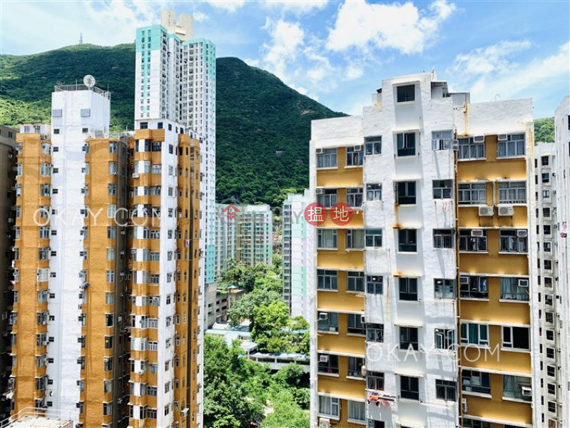 Charming 2 bedroom with balcony | Rental | 333 Shau Kei Wan Road | Eastern District Hong Kong Rental HK$ 25,000/ month