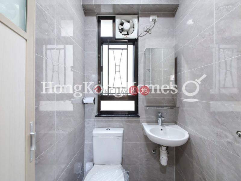 HK$ 11M On Fung Building, Western District 3 Bedroom Family Unit at On Fung Building | For Sale