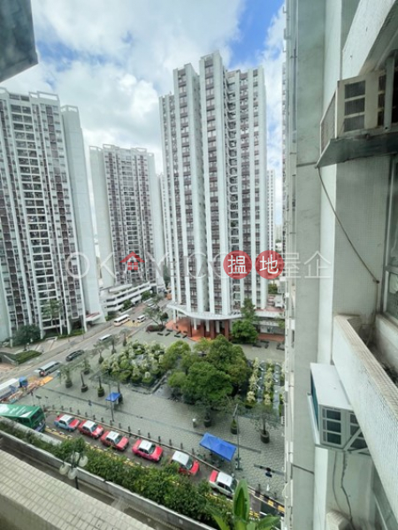 Property Search Hong Kong | OneDay | Residential, Sales Listings | Nicely kept 2 bedroom in Quarry Bay | For Sale