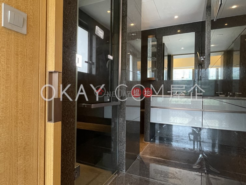 HK$ 26,500/ month | Eight Kwai Fong, Wan Chai District | Cozy 1 bedroom on high floor with balcony | Rental