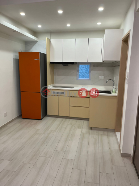 New decoration 2 Bedrooms, 390-392 Des Voeux Road West | Western District | Hong Kong Sales HK$ 5.2M