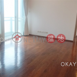 Charming 3 bedroom on high floor with balcony | For Sale | Centrestage 聚賢居 _0
