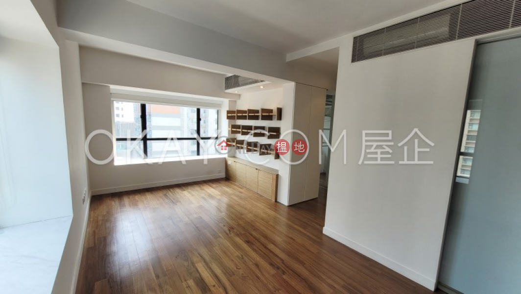 HK$ 33,000/ month Valiant Park Western District, Luxurious 2 bedroom with sea views | Rental