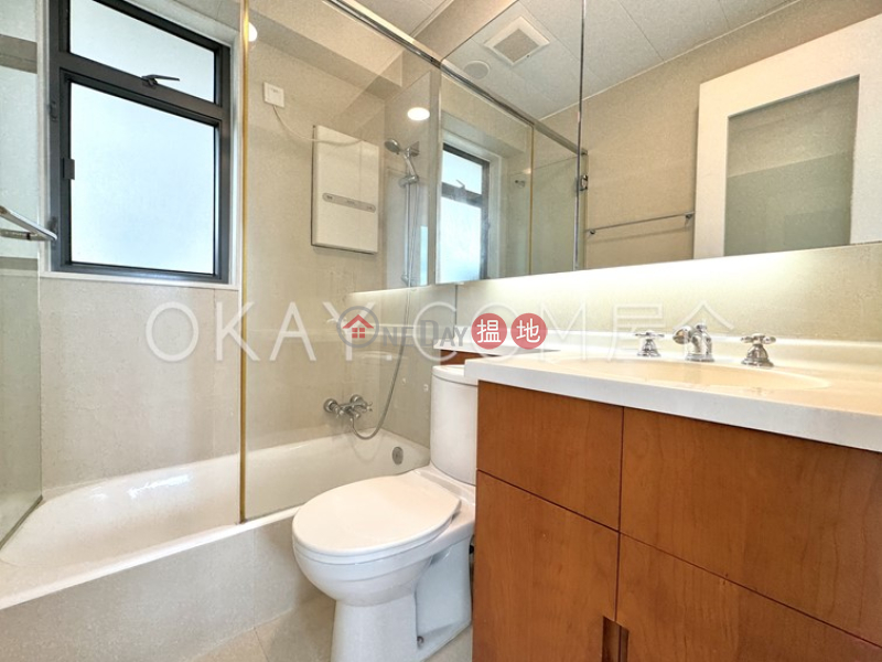 HK$ 52,000/ month | Palatial Crest Western District, Gorgeous 2 bedroom on high floor with sea views | Rental