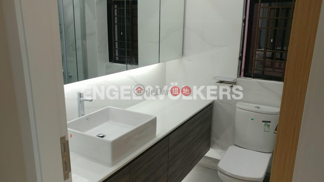 HK$ 95,000/ month Dynasty Court, Central District, 3 Bedroom Family Flat for Rent in Central Mid Levels