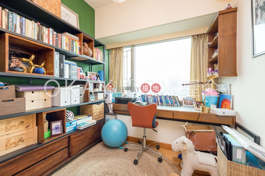 HK$ 39.68M, Sorrento, Yau Tsim Mong Rare 4 bedroom with parking | For Sale