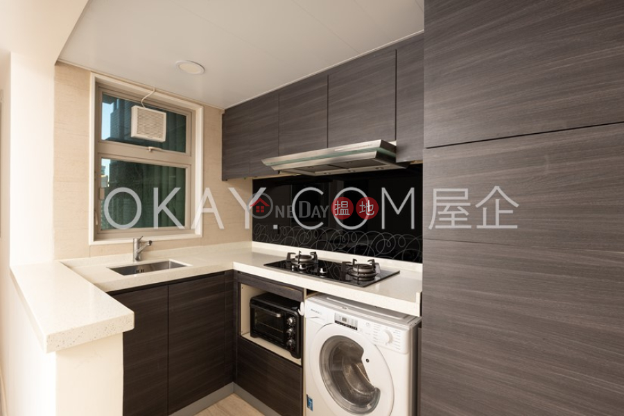 Tasteful 3 bedroom with harbour views & balcony | Rental | Centre Place 匯賢居 Rental Listings