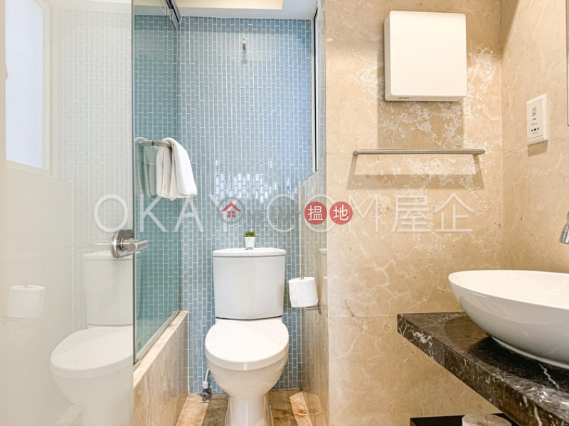 HK$ 35,000/ month | The Johnston Suites Wan Chai District Lovely 1 bedroom with terrace | Rental