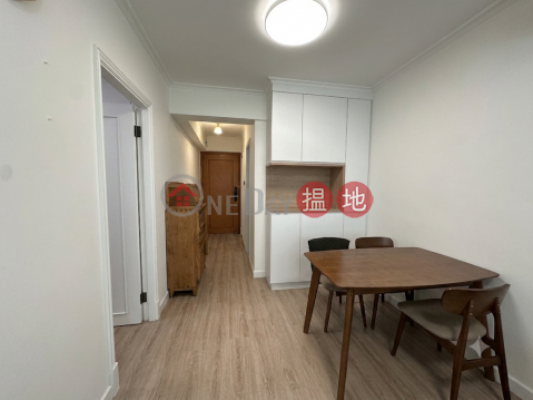 Sky Tower High Floor Unit A; Bright and Spacious with Fireworks View | Sky Tower Block 1 傲雲峰1座 _0