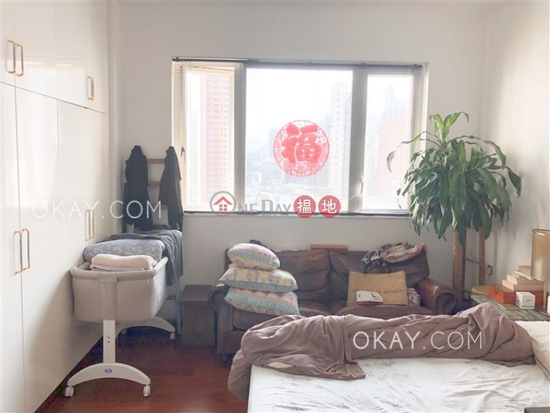 Efficient 3 bed on high floor with balcony & parking | Rental | 3A-3G Robinson Road | Western District, Hong Kong | Rental HK$ 77,000/ month