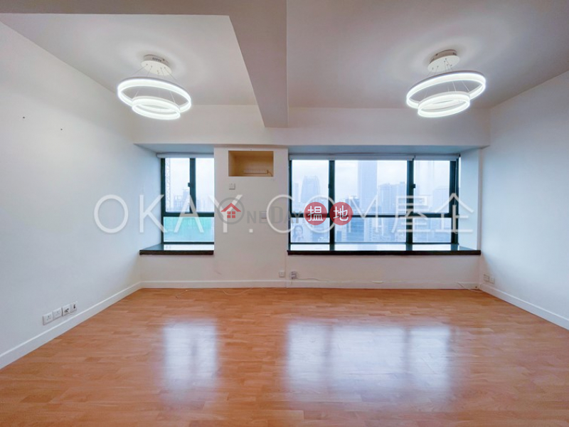 Tasteful 2 bedroom on high floor with sea views | Rental | Dragon Court 恆龍閣 Rental Listings