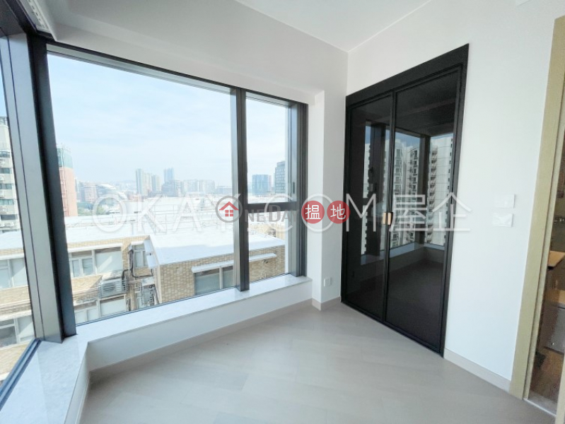 Nicely kept 3 bedroom with balcony | Rental | Pak Cheung House 百祥大廈 Rental Listings