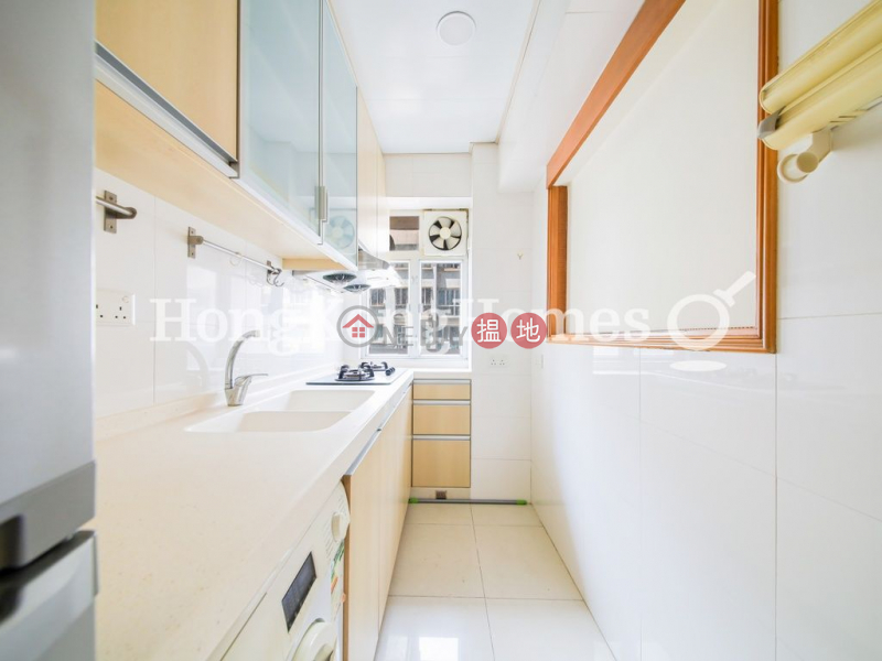 HK$ 31,800/ month | Village Tower Wan Chai District | 3 Bedroom Family Unit for Rent at Village Tower