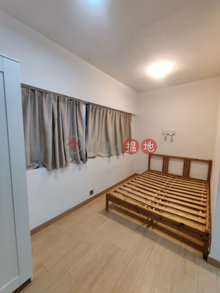 HK$ 15,500/ month | Amber Lodge, Central District | Furnished Apartment just next the Escalator