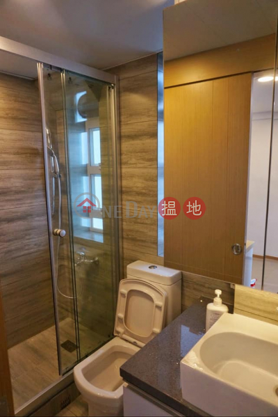 Two rooms with incredible sea view, Yip Cheong Building 業昌大廈 Rental Listings | Western District (98134-8064031765)