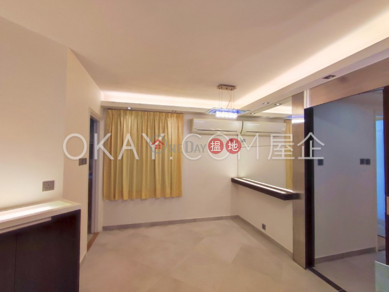 HK$ 34,000/ month Goldwin Heights Western District | Elegant 3 bedroom in Mid-levels West | Rental